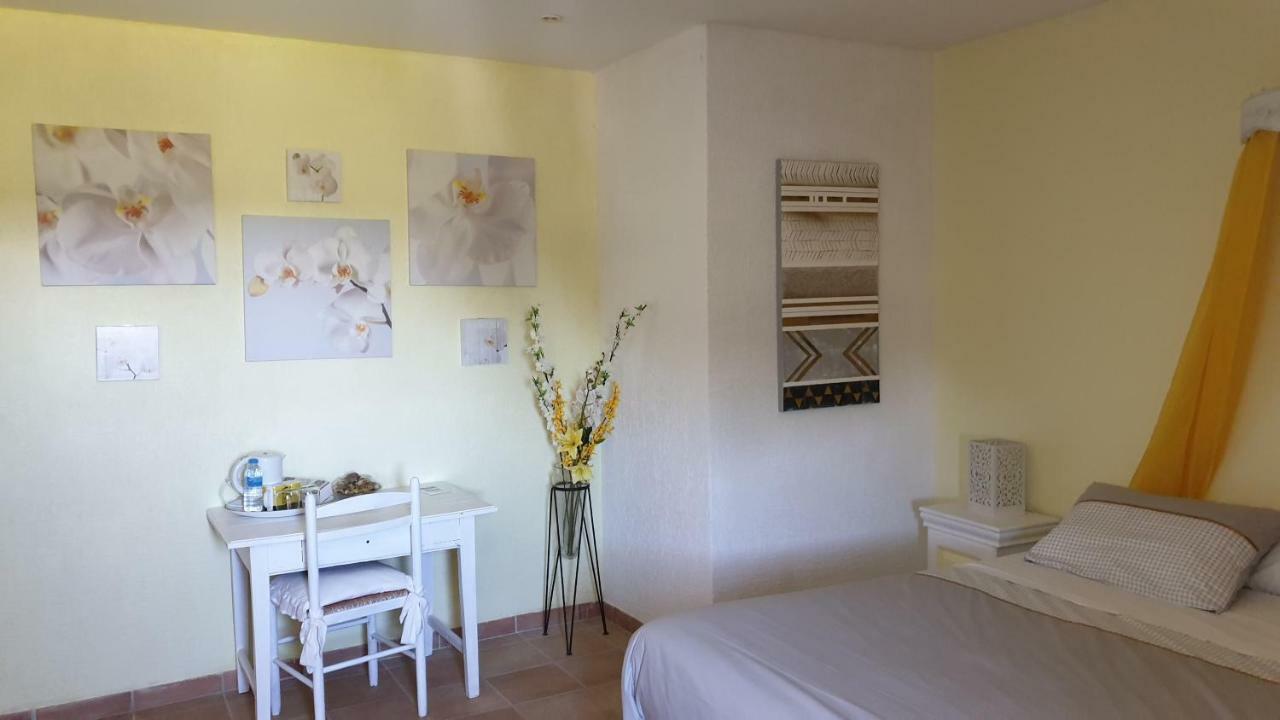 Bed and Breakfast Le Colombier De Kerguezec Surzur Exteriér fotografie